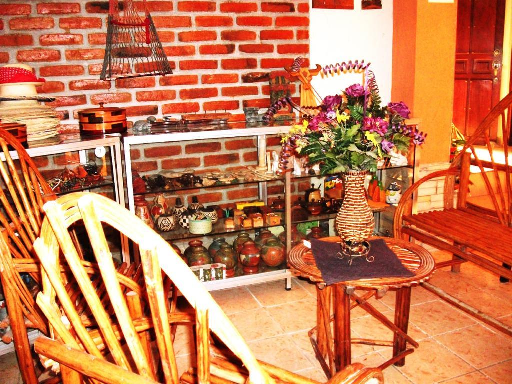 Hotel & Hostal Yaxkin Copán Esterno foto