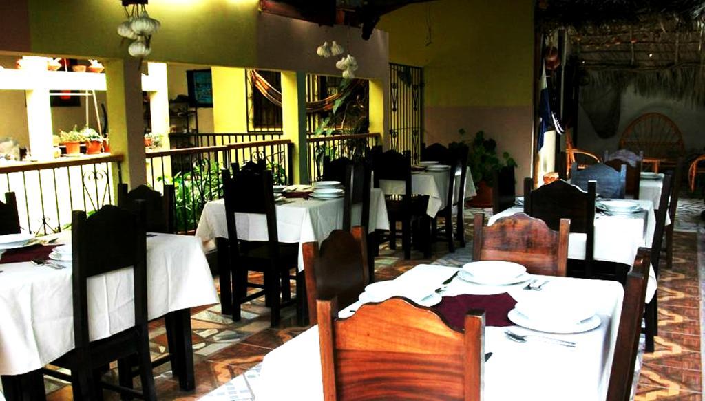 Hotel & Hostal Yaxkin Copán Esterno foto