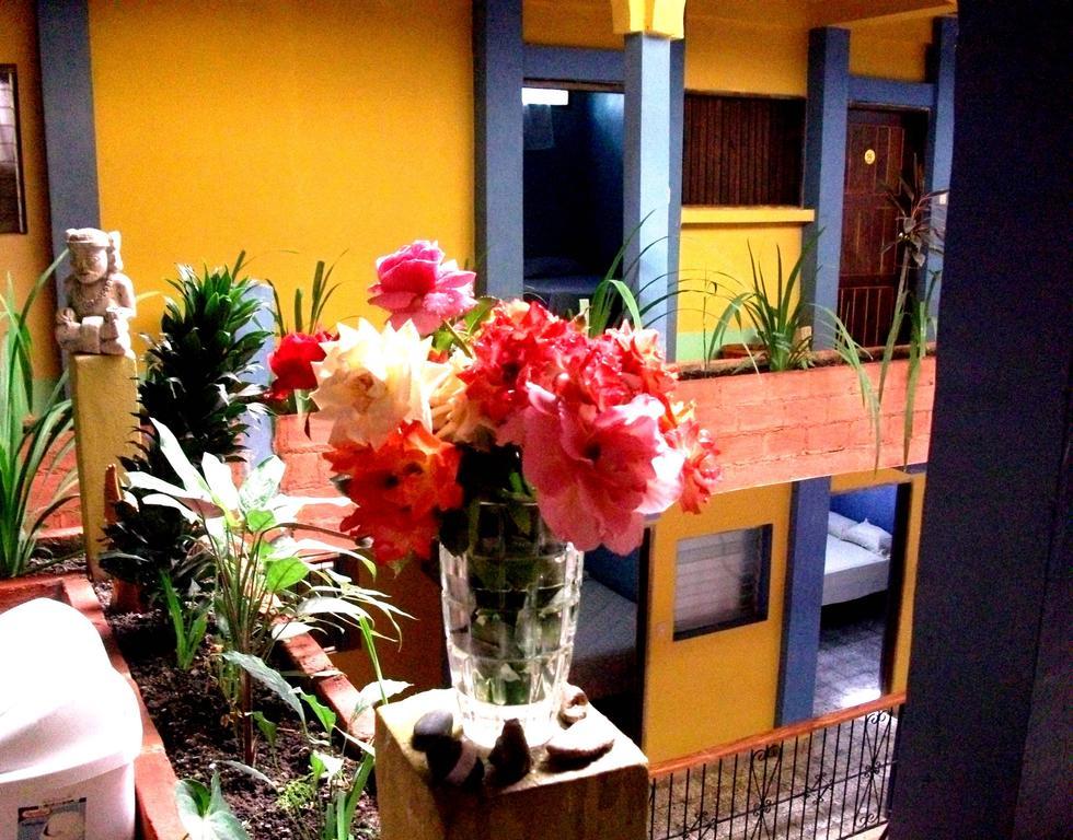 Hotel & Hostal Yaxkin Copán Esterno foto