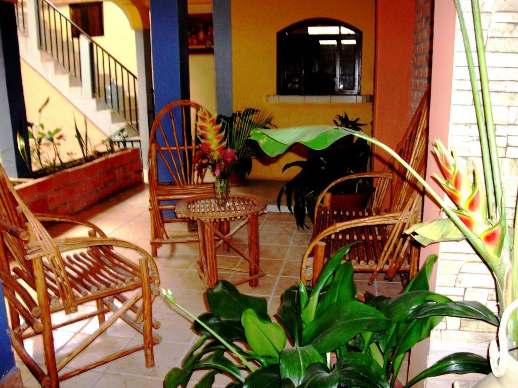Hotel & Hostal Yaxkin Copán Esterno foto