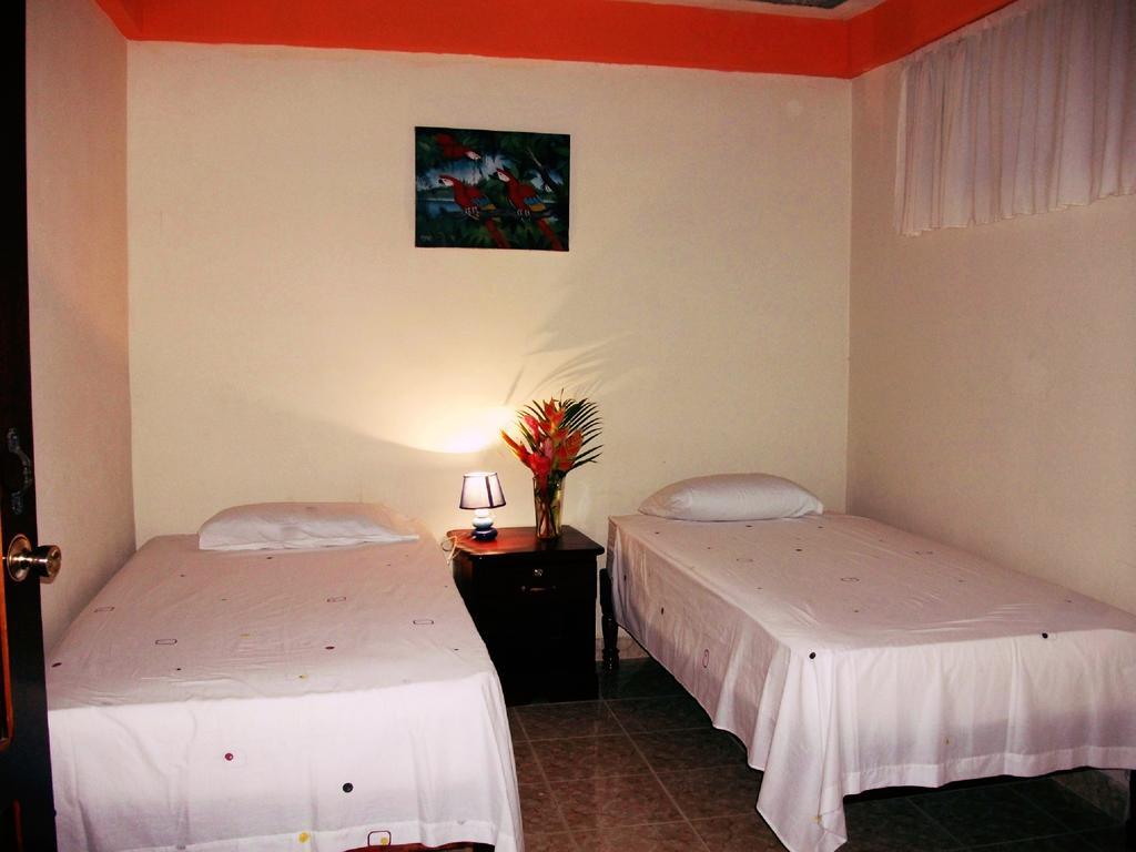 Hotel & Hostal Yaxkin Copán Esterno foto