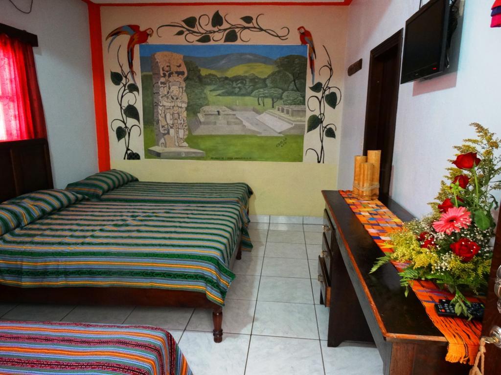 Hotel & Hostal Yaxkin Copán Esterno foto